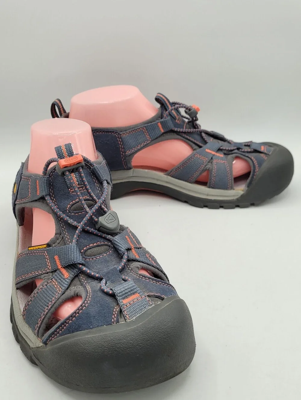 KEEN Womens Newport Sandal - Navy with Coral Size 9.5